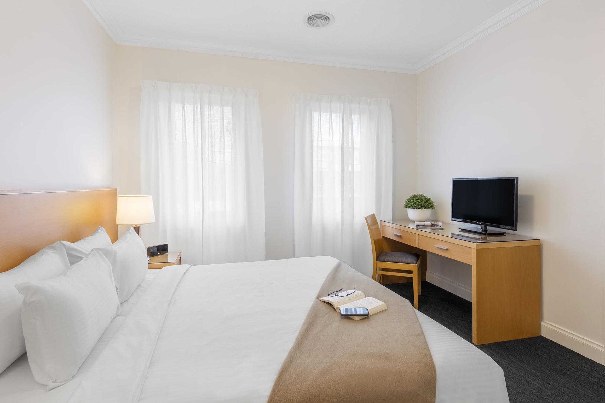 Kimberley Gardens Hotel, Serviced Apartments And Serviced Villas Melbourne Exterior photo