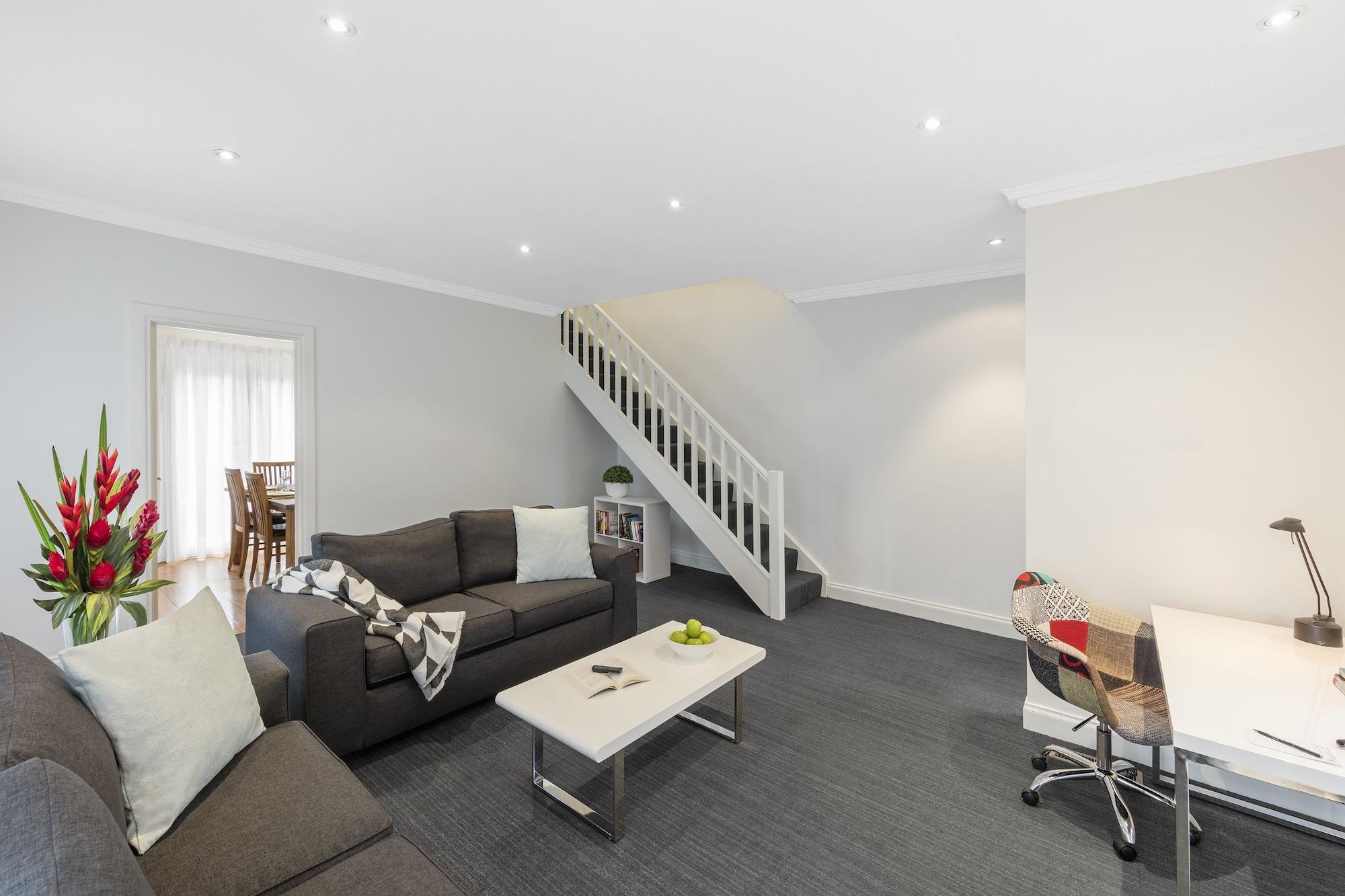 Kimberley Gardens Hotel, Serviced Apartments And Serviced Villas Melbourne Exterior photo