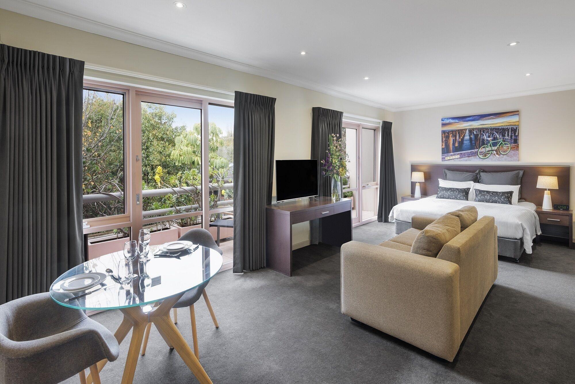 Kimberley Gardens Hotel, Serviced Apartments And Serviced Villas Melbourne Exterior photo