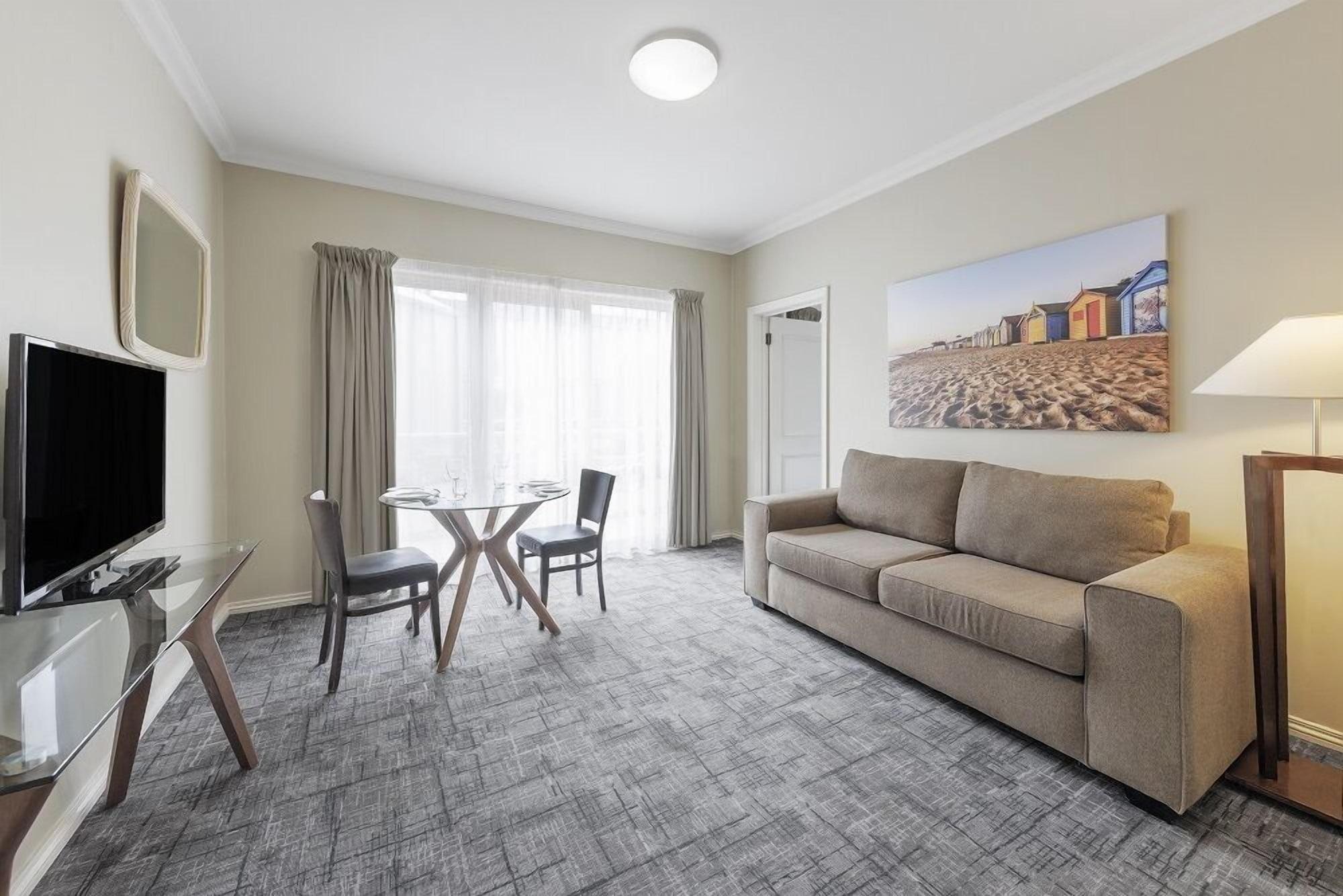 Kimberley Gardens Hotel, Serviced Apartments And Serviced Villas Melbourne Exterior photo