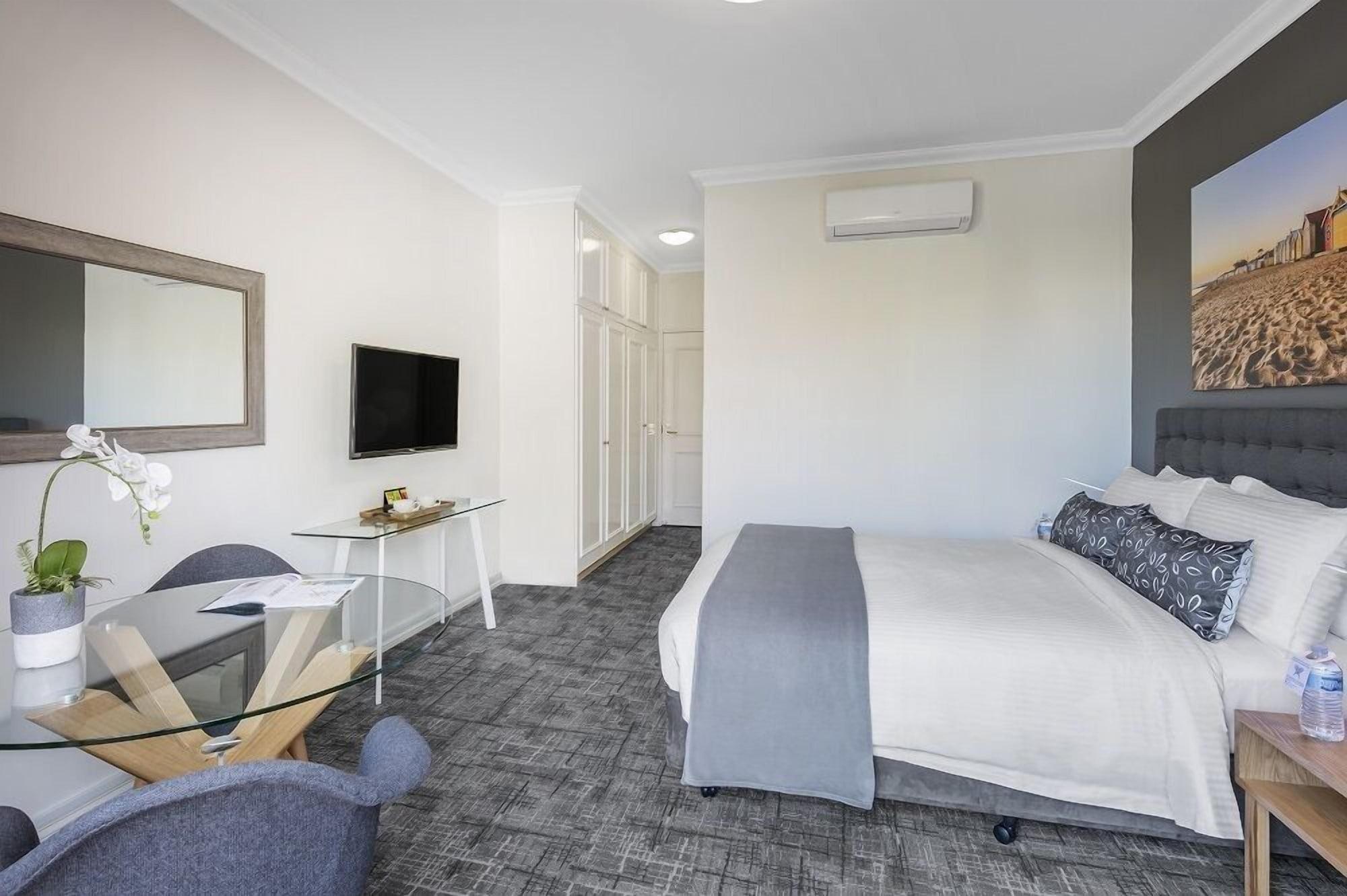 Kimberley Gardens Hotel, Serviced Apartments And Serviced Villas Melbourne Exterior photo