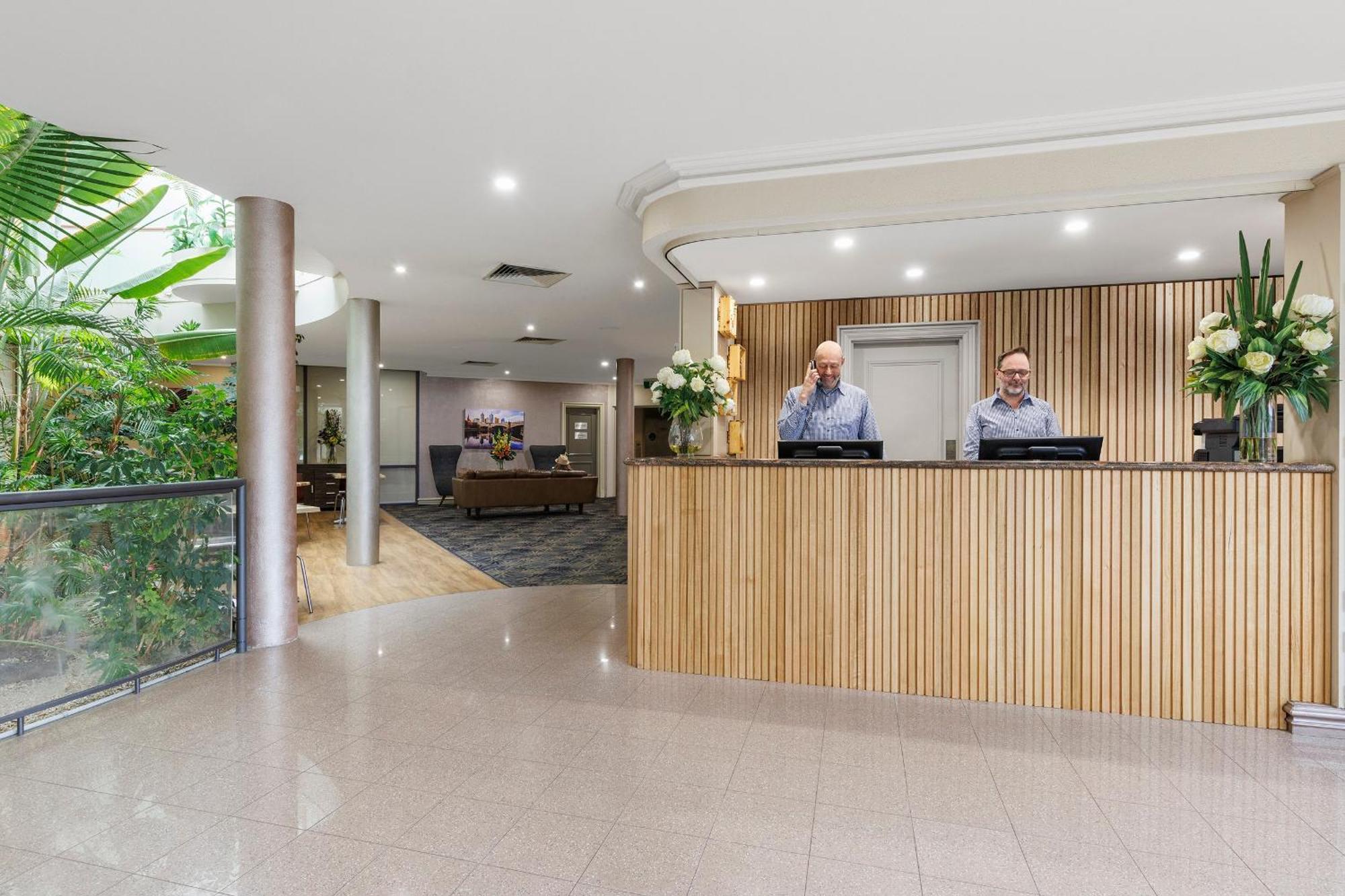 Kimberley Gardens Hotel, Serviced Apartments And Serviced Villas Melbourne Exterior photo